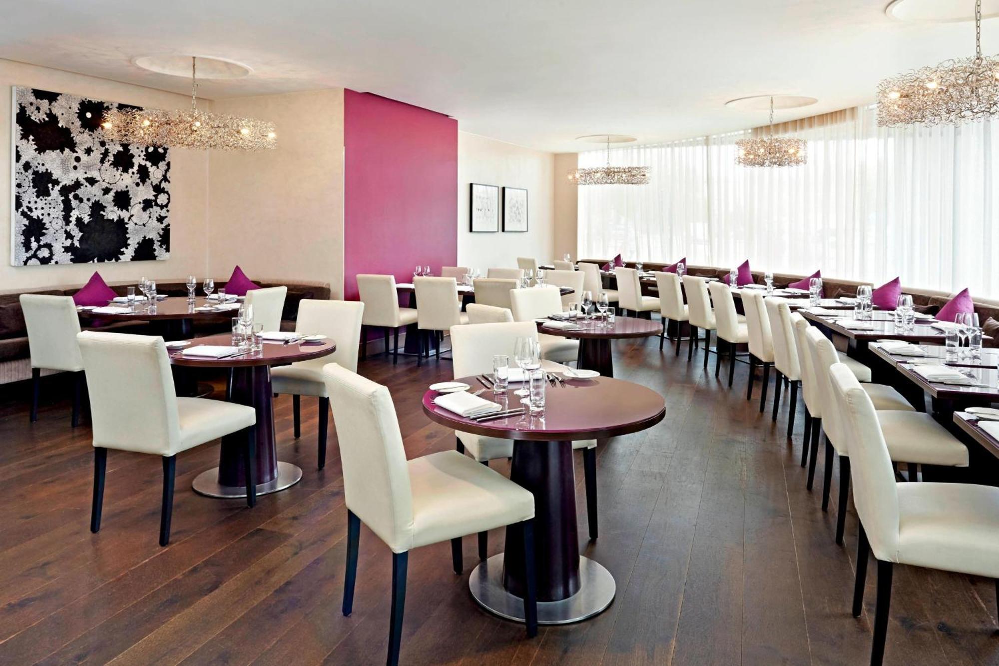 Sheraton Stockholm Hotel Buitenkant foto The interior of the restaurant
